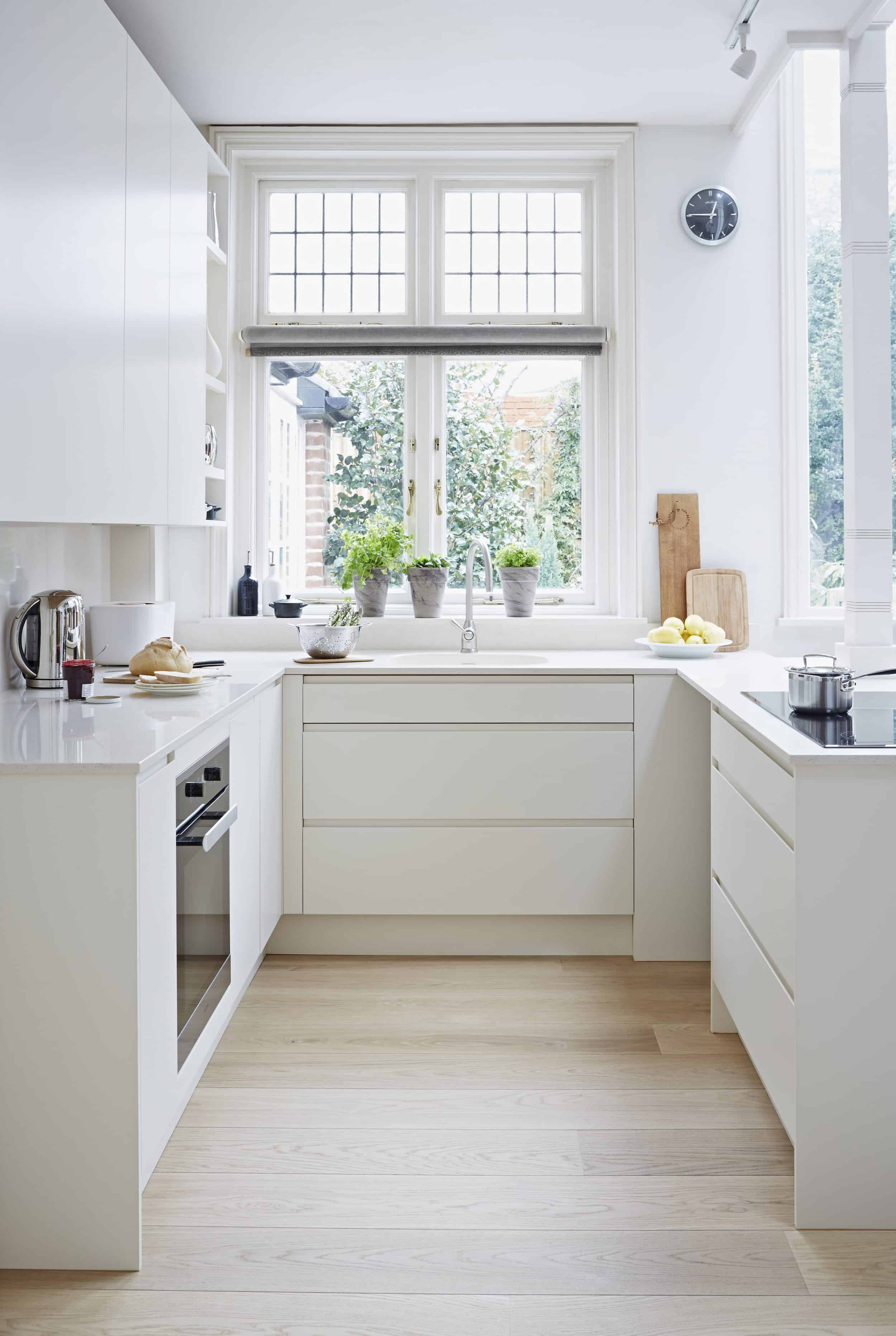 25 Simple Ways to Make Your Small Kitchen Feel Larger
