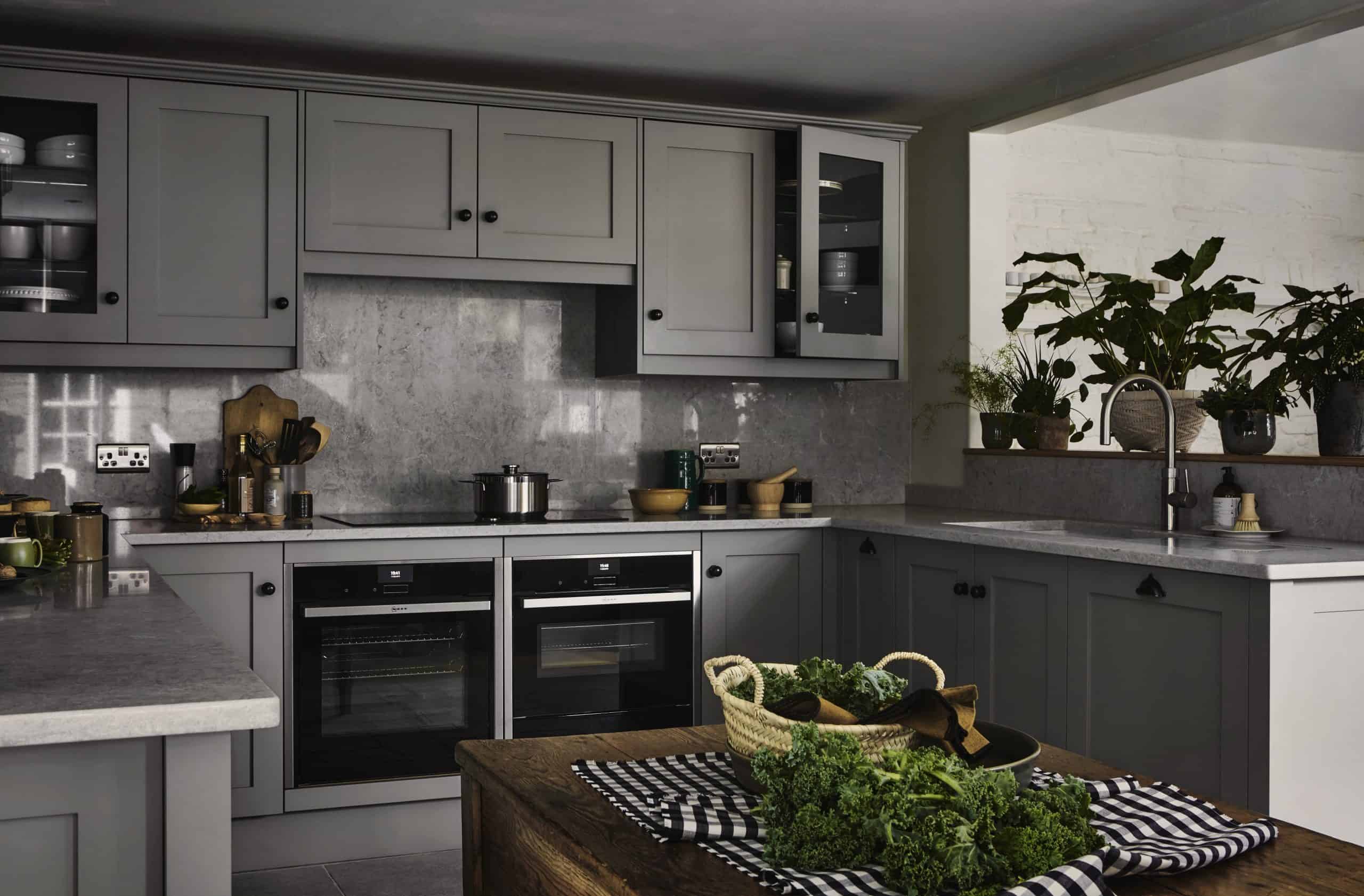 10 Aesthetic Accent Colours for Grey Kitchens